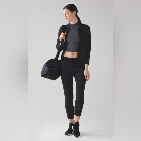 Lululemon On The Fly Pant - Picture 2 of 8